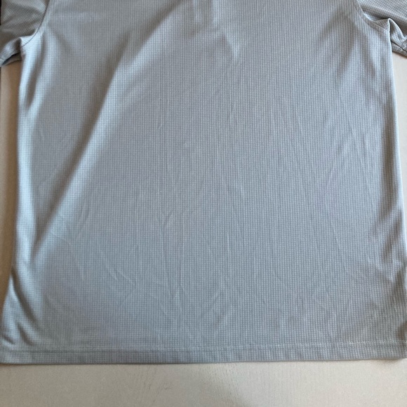 Men’s L IZOD Golf Shirt - Picture 4 of 5